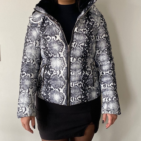 Zara Jackets & Blazers - Zara Puffer Jacket